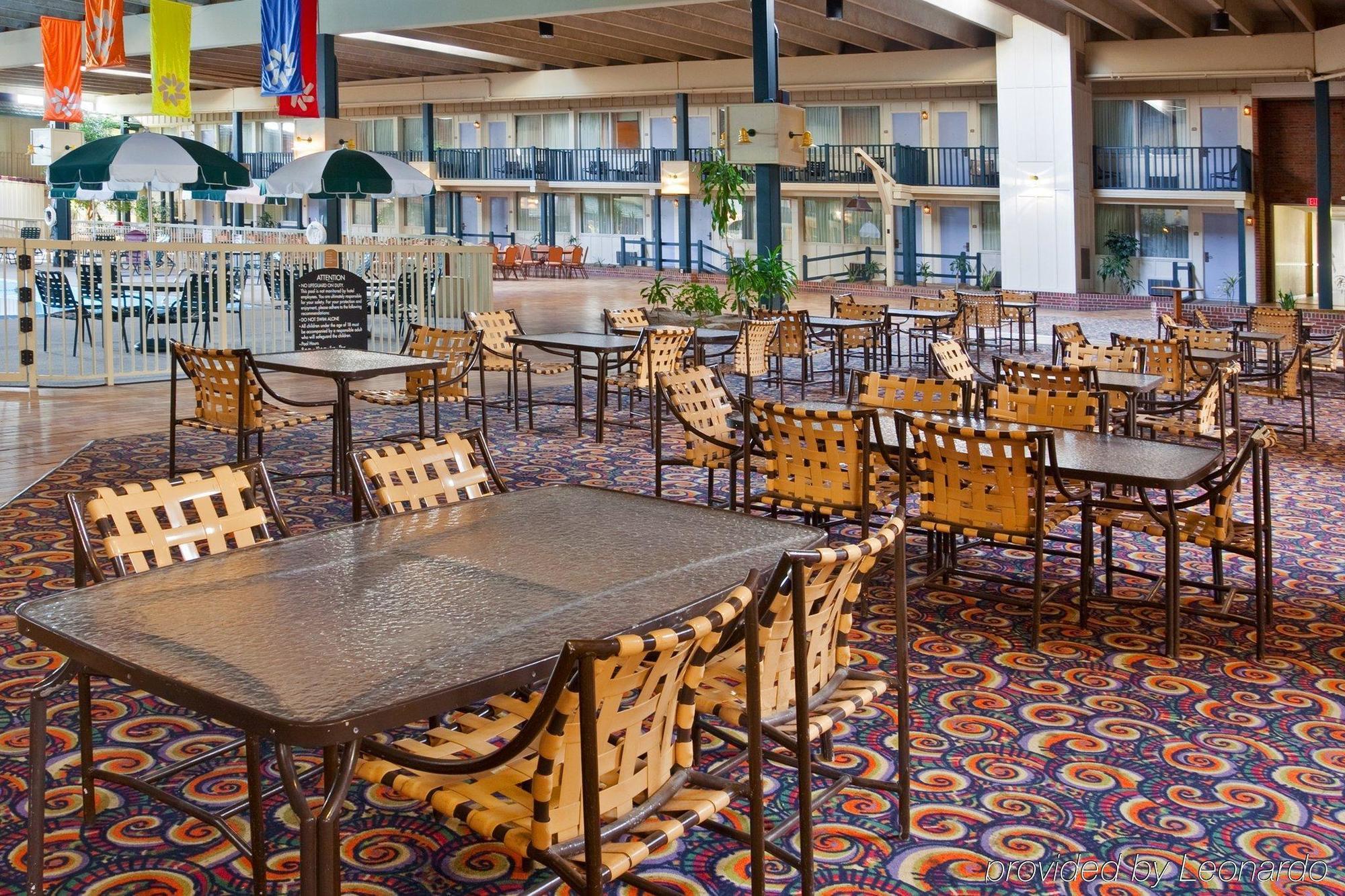 Ramada By Wyndham Uniontown Hotell Restaurang bild
