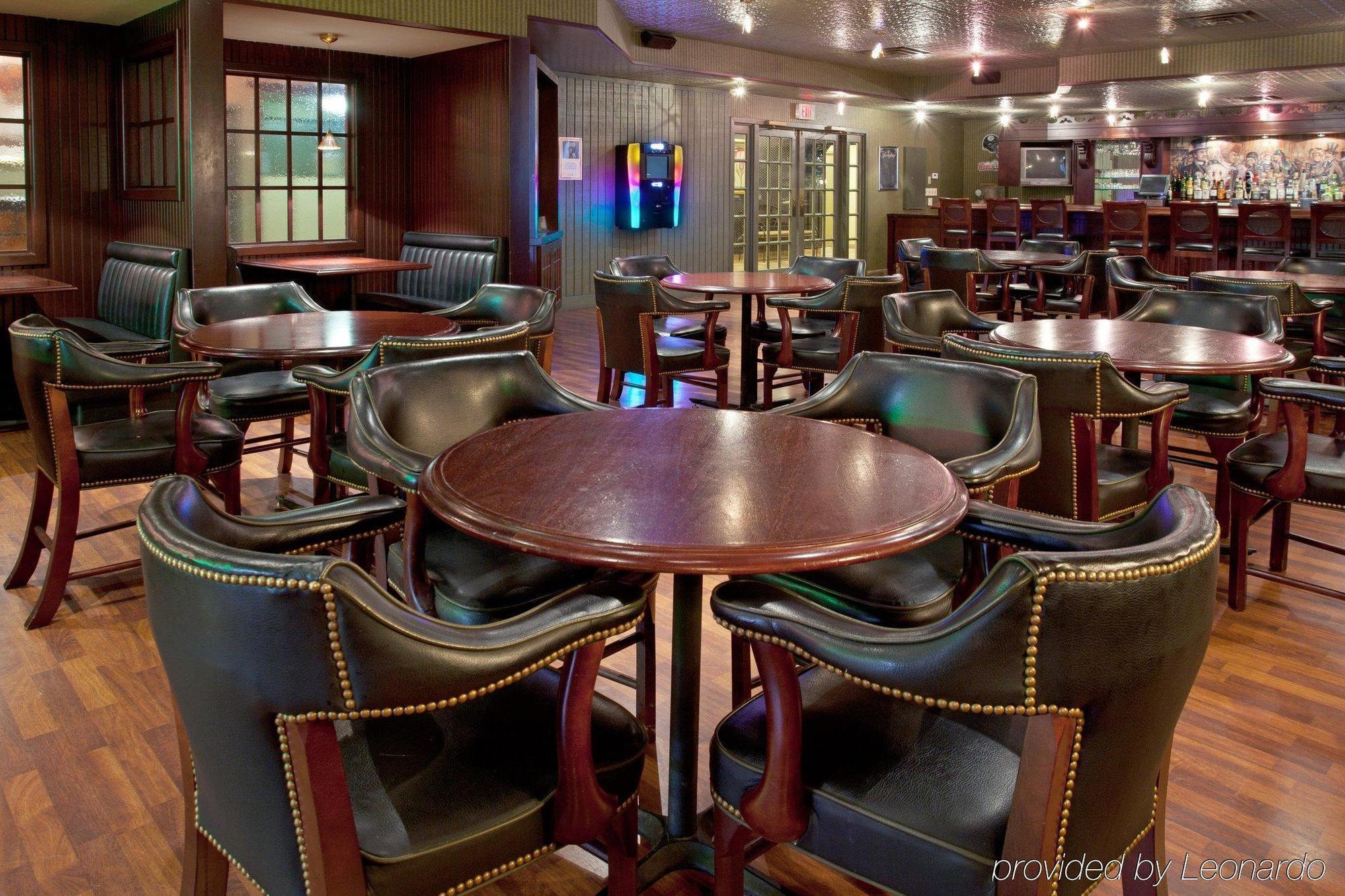Ramada By Wyndham Uniontown Hotell Restaurang bild