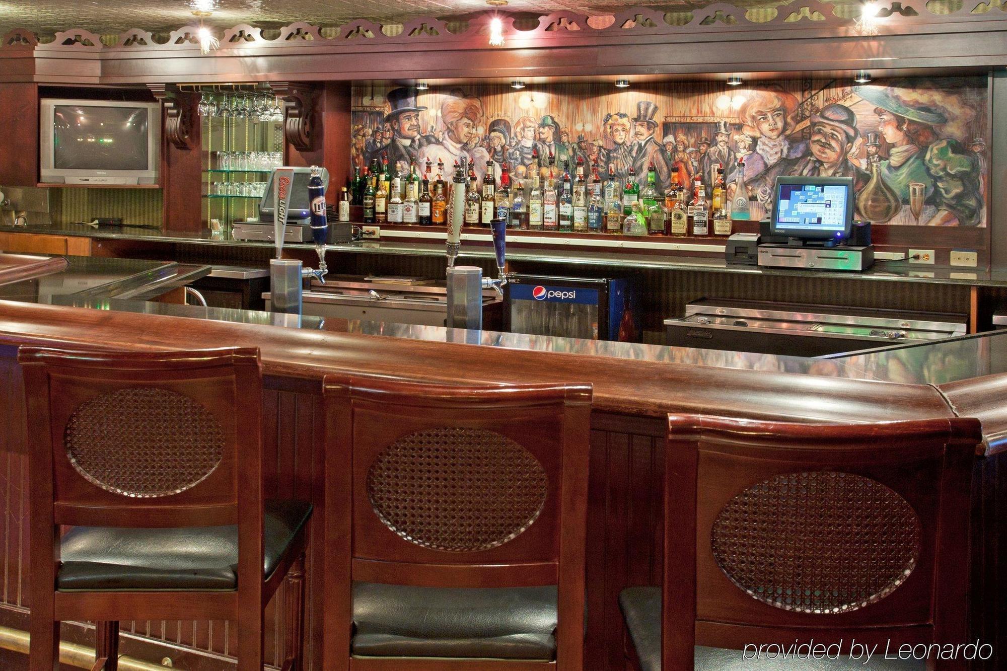 Ramada By Wyndham Uniontown Hotell Restaurang bild